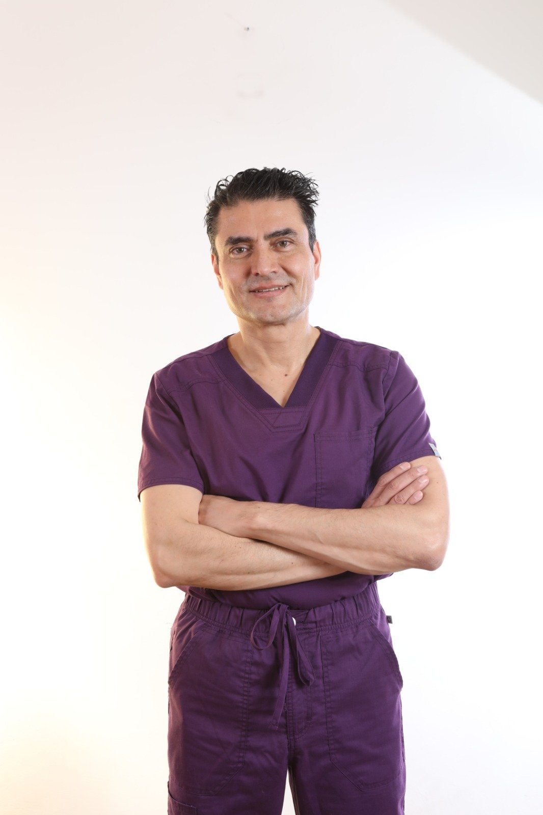 Dr. Miguel Corres Molina, Ginecólogo Oncólogo · Cirugía Robótica y Mínima Invasión